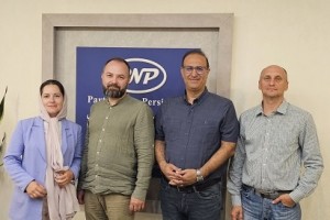 Rusya Medikor Pharma Ural Firması yetkililerinin Parto Negar Persia (PNP) Firmasını ziyareti